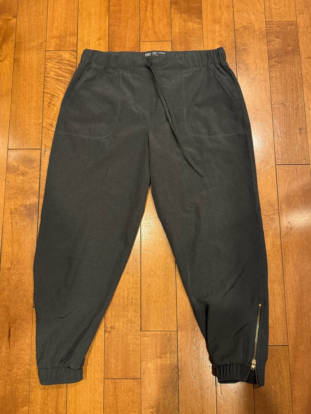 Albion Fit SP Gray Women's Cropped Jogger Pants with Ankle Zip
